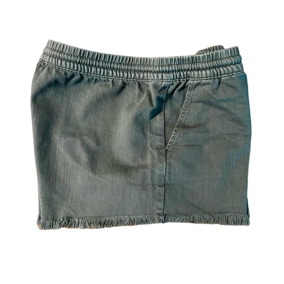 AERIE WOMENS CHALKY GRAY CUTOFF SHORTS SIZE MEDIUM - Picture 8 of 9